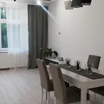 Apartament View Saperów Ii - Klimatyzacja, Przy Parku Świdnica