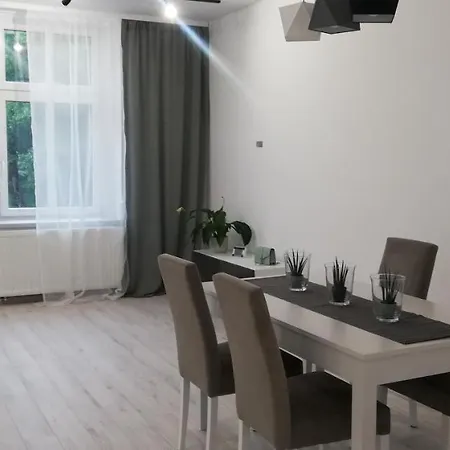Apartment View Saperow Ii - Klimatyzacja, Przy Parku Swidnica (Lower Silesia)